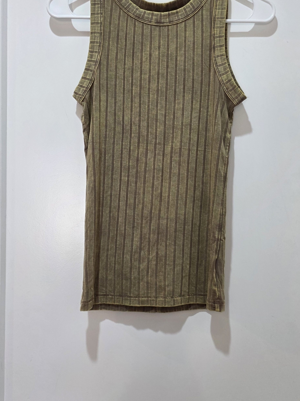 Zenana Outfitters Brown and Olive Ribbed Sleeveless Top